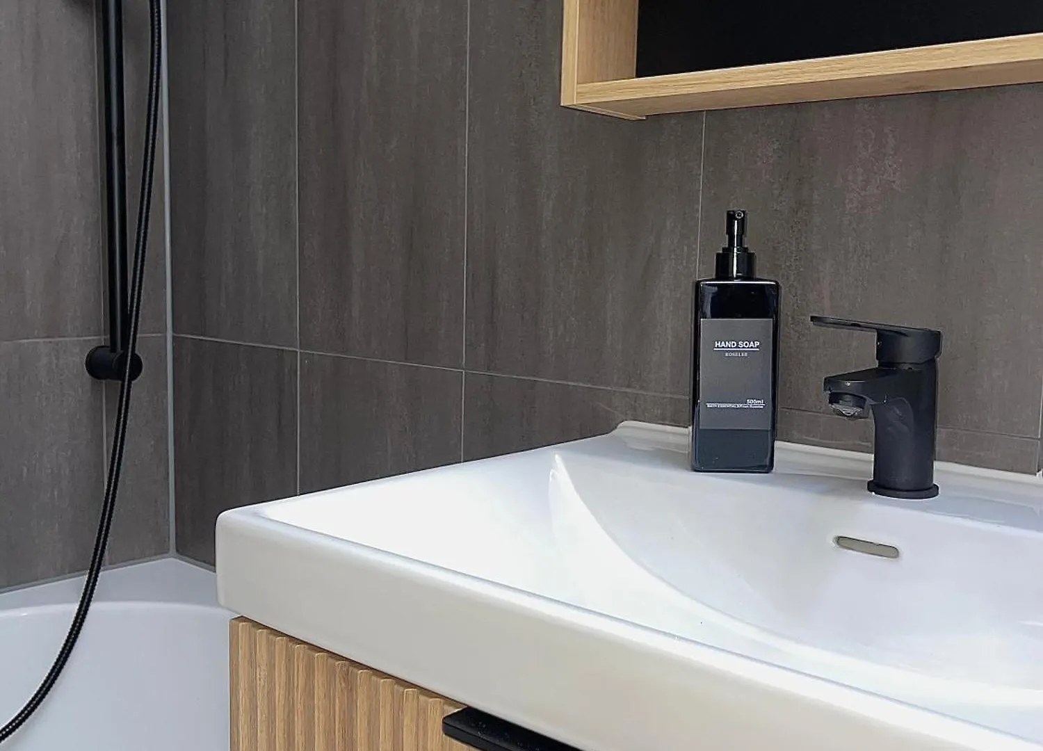 Design Apartment Auf 2 Etagen Mit Balkon Nahe Isar & Innenstadt Muenchen 0*, Münih