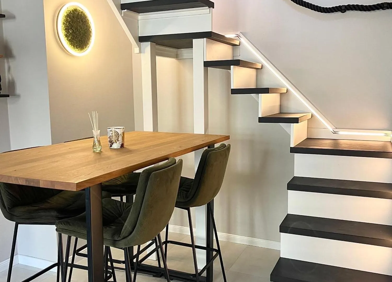 Design Apartment Auf 2 Etagen Mit Balkon Nahe Isar & Innenstadt Muenchen 0*, Münih